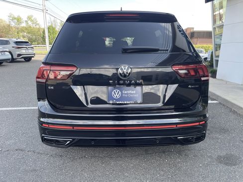 Certified 2024 Volkswagen Tiguan SE R-Line AWD/4WD image 5