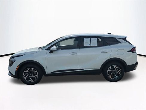 Used 2023 Kia Sportage LX FWD image 8