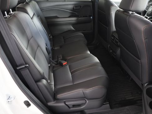 Used 2025 Honda Passport TrailSport image 23