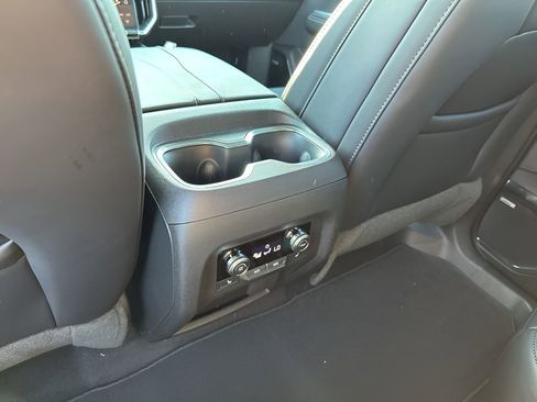 New 2026 GMC Acadia Elevation image 19