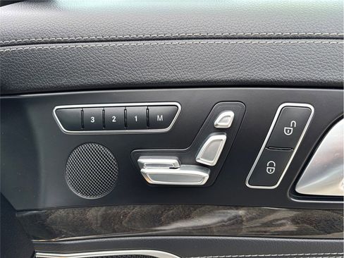 Used 2015 Mercedes-Benz SL 550 image 39