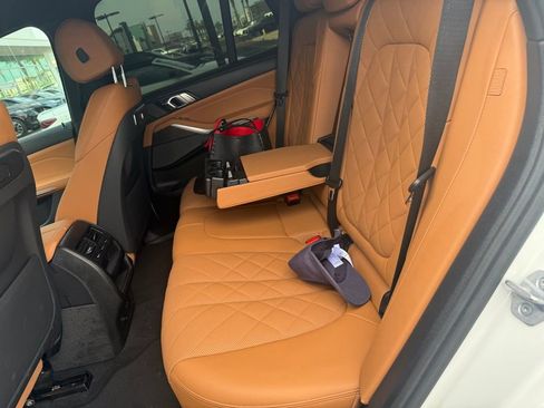 Used 2024 BMW X5 sDrive40i w/ M Sport Package image 7