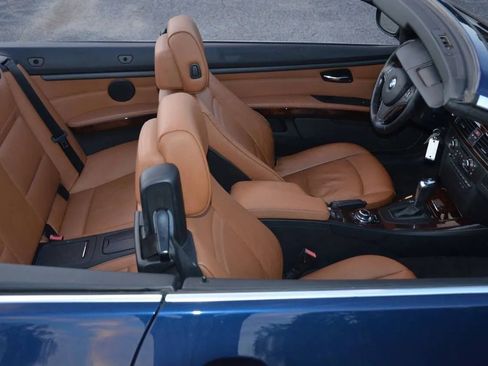 Used 2013 BMW 328i Convertible image 12