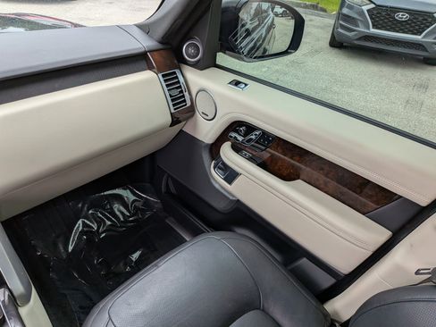 Used 2018 Land Rover Range Rover HSE AWD/4WD image 19