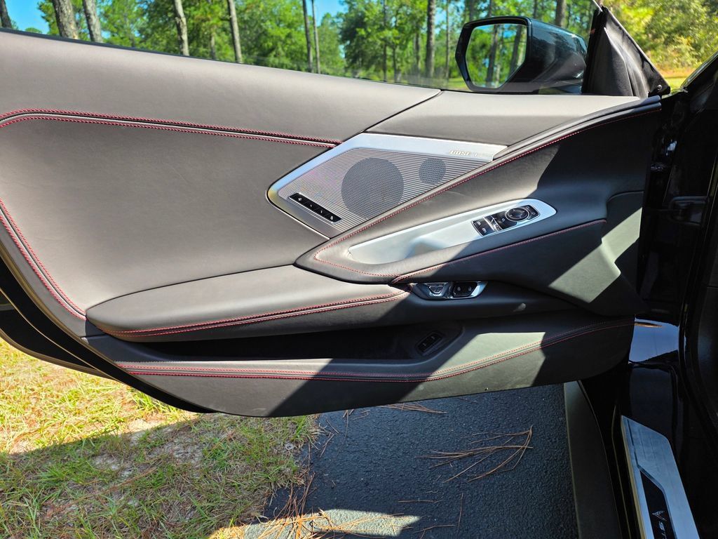 Used 2023 Chevrolet Corvette Stingray Premium Cpe w/ Z51 Performance Package RWD image 11