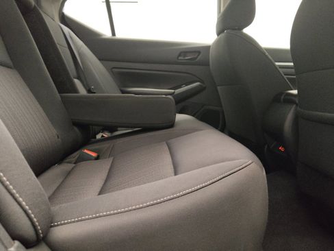 Used 2023 Nissan Altima 2.5 SV FWD image 19
