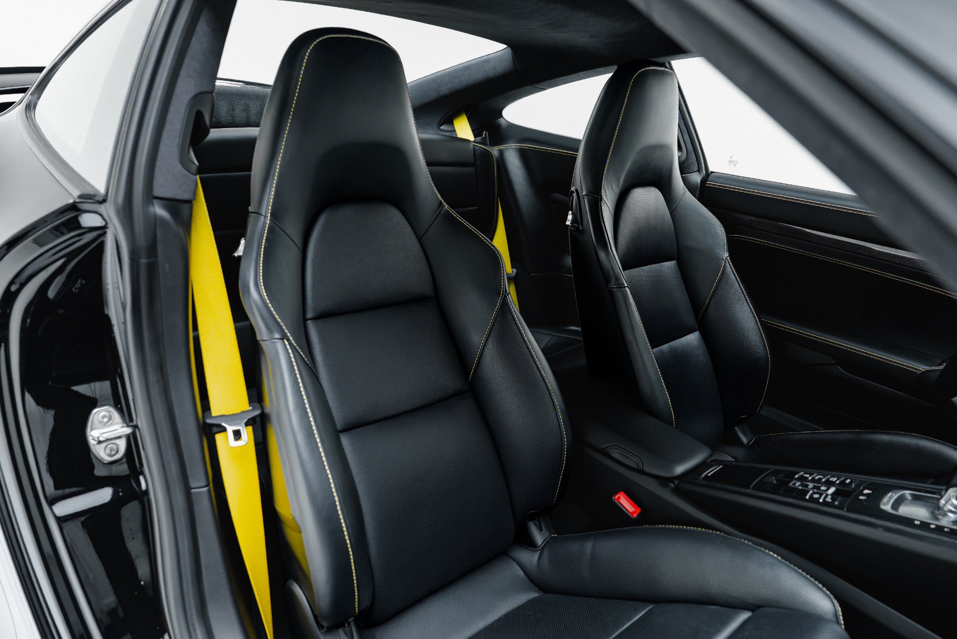 Used 2014 Porsche 911 Turbo S AWD/4WD image 35