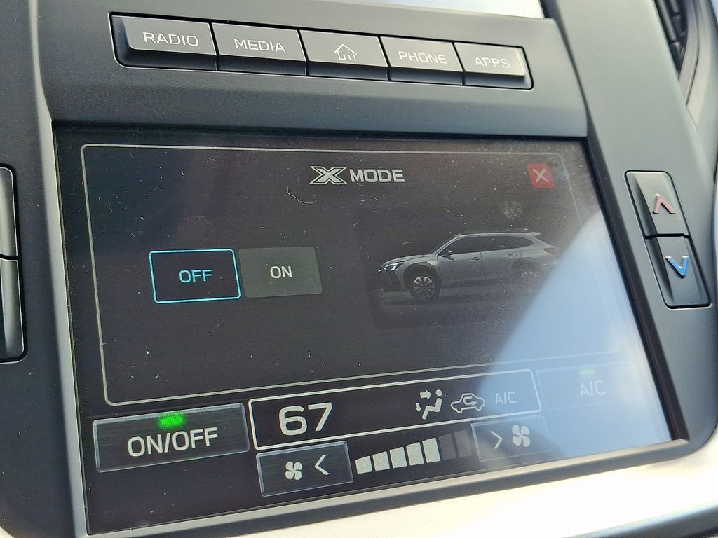Used 2025 Subaru Outback AWD/4WD image 24