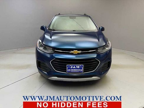 Used 2019 Chevrolet Trax LT w/ LT Convenience Package image 8