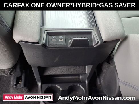 Used 2025 Toyota Sienna XLE FWD image 35