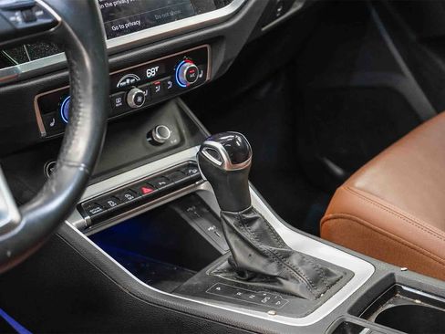 Used 2022 Audi Q3 2.0T Premium Plus image 24