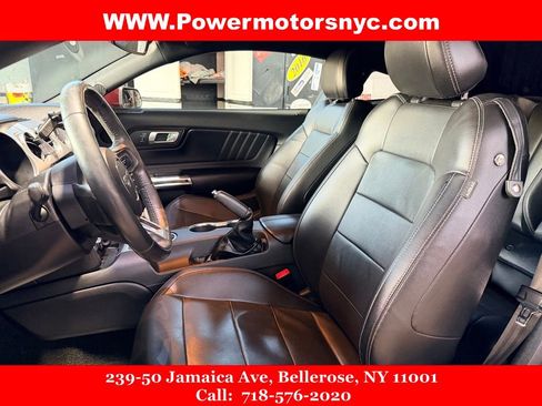 Used 2018 Ford Mustang GT Premium image 26