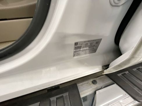 Used 2019 Chevrolet Tahoe LT w/ LT Signature Package image 33