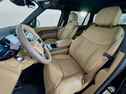 New 2026 Land Rover Range Rover Long Wheelbase SE image 11