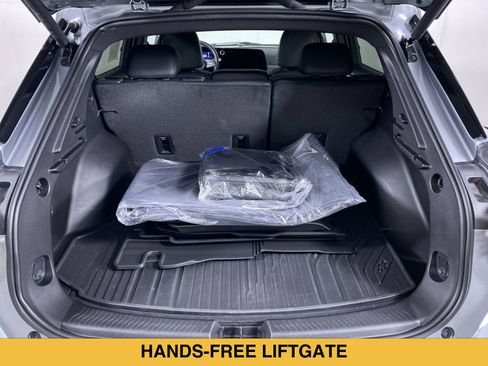 Used 2024 Chevrolet Equinox EV RS AWD/4WD image 12