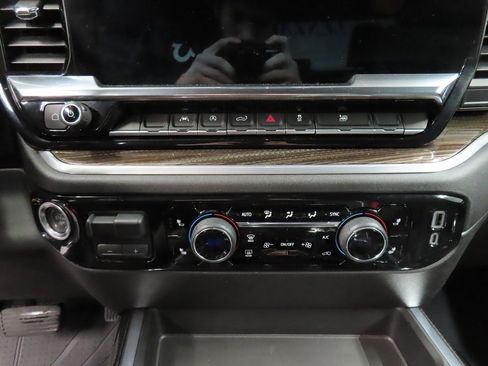 Used 2025 Chevrolet Silverado 1500 RST w/ Protection Package image 41