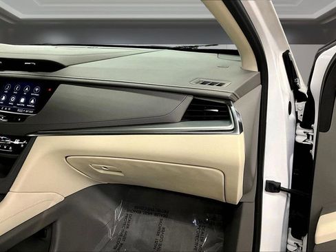 Used 2021 Cadillac XT5 Premium Luxury w/ LPO, Floor Liner Package AWD/4WD image 26