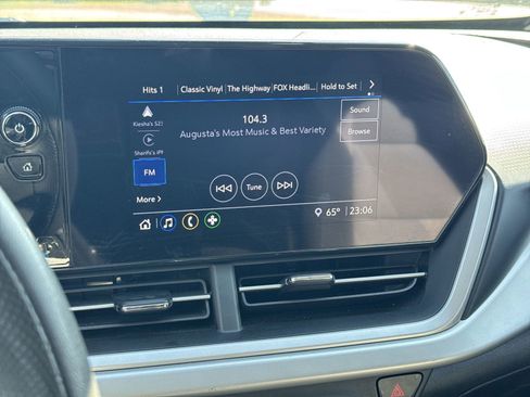 Used 2024 Chevrolet Trax LS image 23