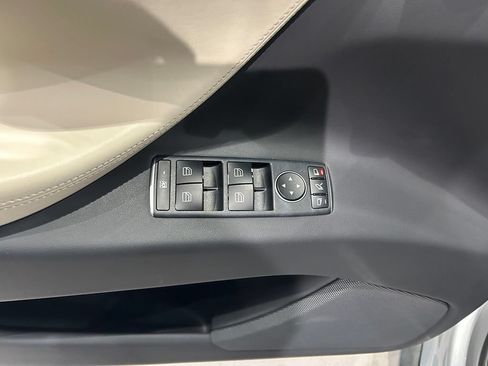 Used 2018 Tesla Model X 75D AWD/4WD image 12
