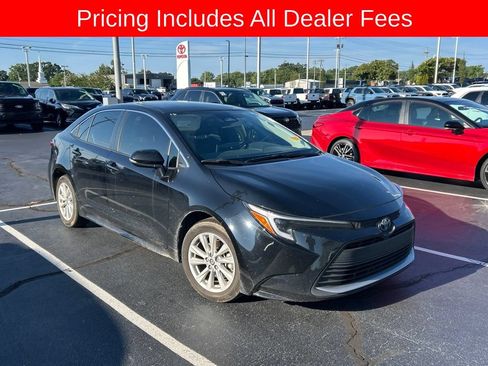 Used 2024 Toyota Corolla XLE FWD image 1