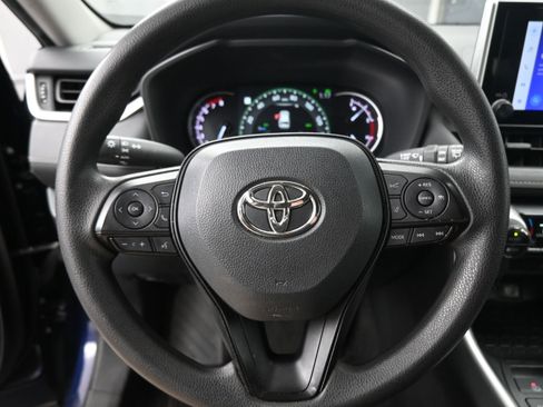 Used 2024 Toyota RAV4 XLE image 11