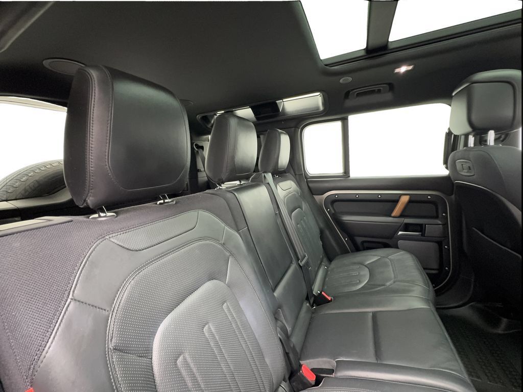 Used 2021 Land Rover Defender 110 X AWD/4WD image 29