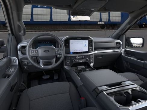New 2026 Ford F150 XLT image 9