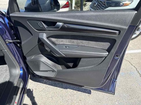Used 2018 Audi SQ5 Prestige AWD/4WD image 23