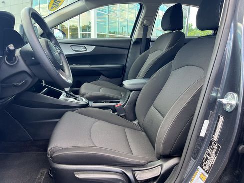 Used 2023 Kia Forte LXS FWD image 11