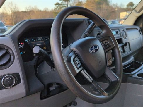 Used 2023 Ford E-350 and Econoline 350 Super Duty w/ Driver's Safety Package image 20