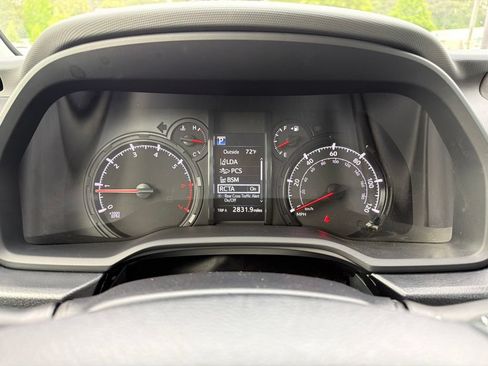 Used 2024 Toyota 4Runner SR5 Premium w/ Moonroof Package RWD image 6