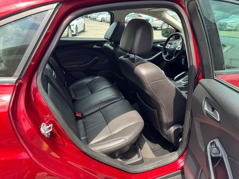 Used 2013 Ford Focus SE FWD image 11