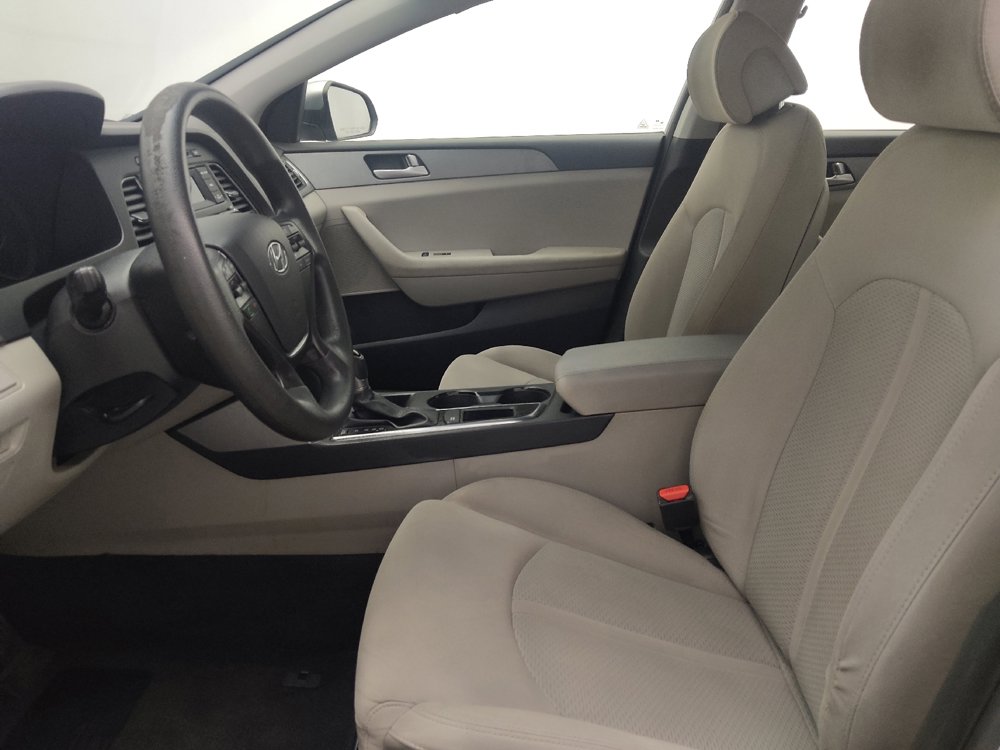 Used 2016 Hyundai Sonata SE FWD image 17