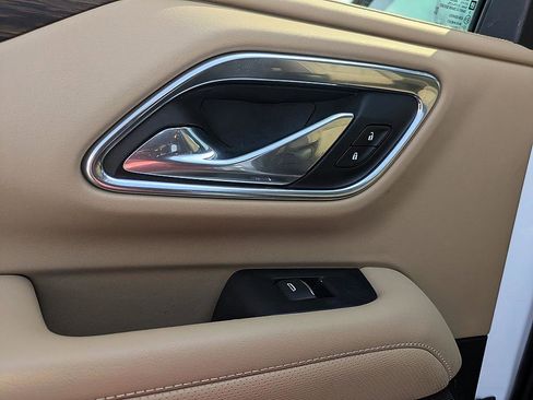 Used 2023 Chevrolet Tahoe Premier w/ Advanced Technology Package image 30