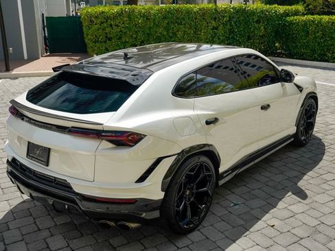 Used 2023 Lamborghini Urus Performante image 28