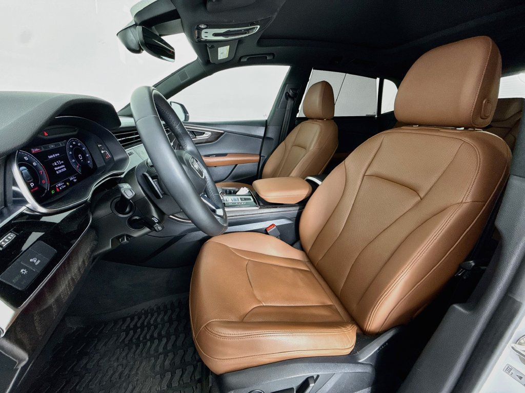 Used 2022 Audi Q8 Premium Plus AWD/4WD image 5