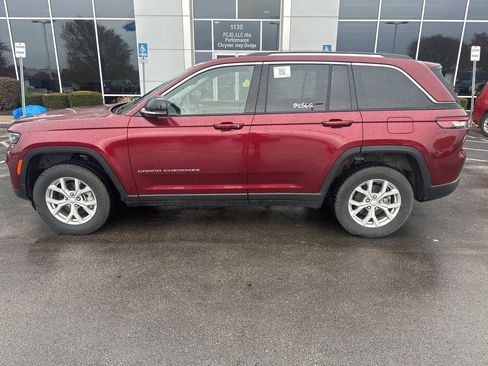 Used 2023 Jeep Grand Cherokee Limited image 6
