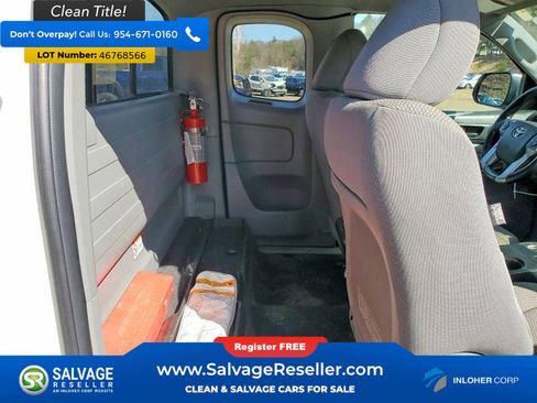 Used 2015 Toyota Tacoma 4x4 Access Cab w/ Convenience Package image 13