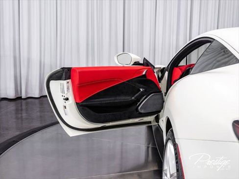 Used 2021 Ferrari Roma RWD image 19