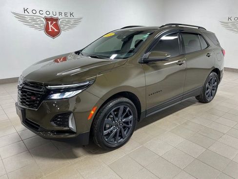 Used 2024 Chevrolet Equinox RS w/ RS Leather Package image 3