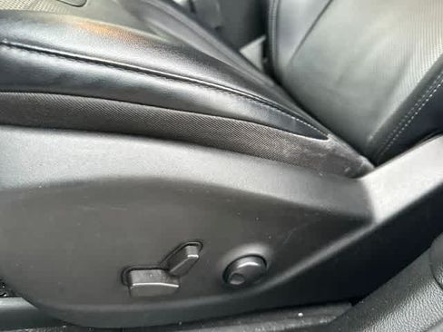 Used 2022 Jeep Cherokee Limited AWD/4WD image 6