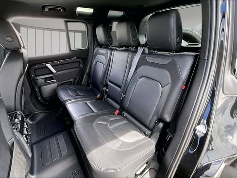 Used 2023 Land Rover Defender 110 X-Dynamic SE AWD/4WD image 20