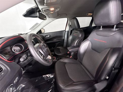 Used 2021 Jeep Compass Trailhawk AWD/4WD image 3