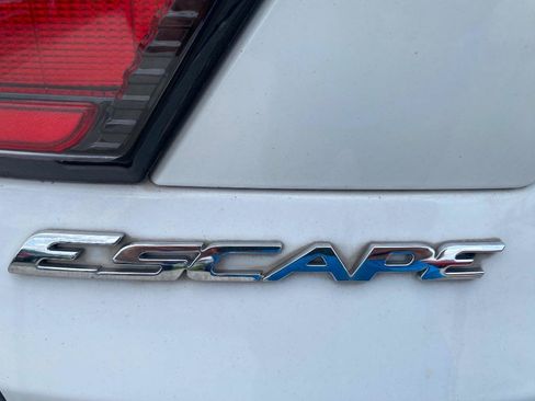 Used 2017 Ford Escape S FWD image 37