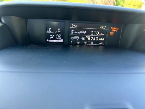 Used 2018 Subaru Forester 2.5i Touring w/ Popular Package #2 image 21