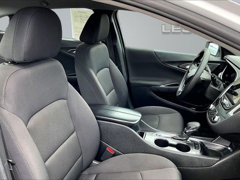 Used 2023 Chevrolet Malibu LT FWD image 7