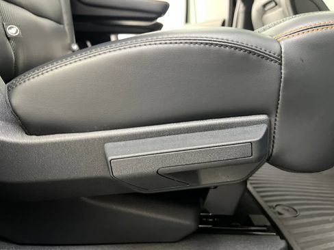 Used 2025 Ford Expedition Tremor AWD/4WD image 24