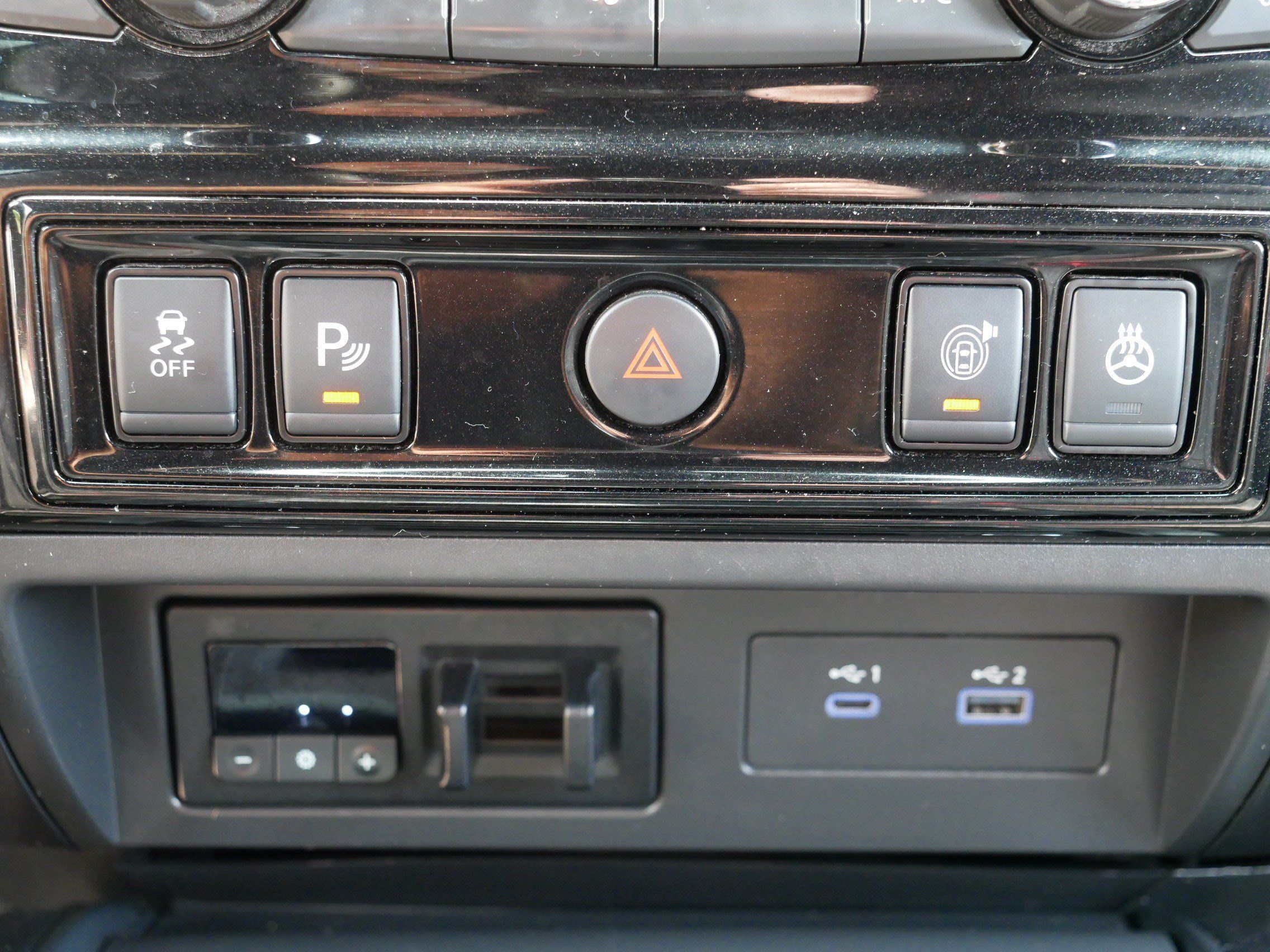 Certified 2024 Nissan Titan PRO-4X w/ Pro-4x Convenience Package AWD/4WD image 31
