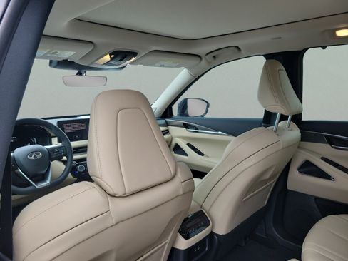 Certified 2025 INFINITI QX60 Luxe FWD image 25
