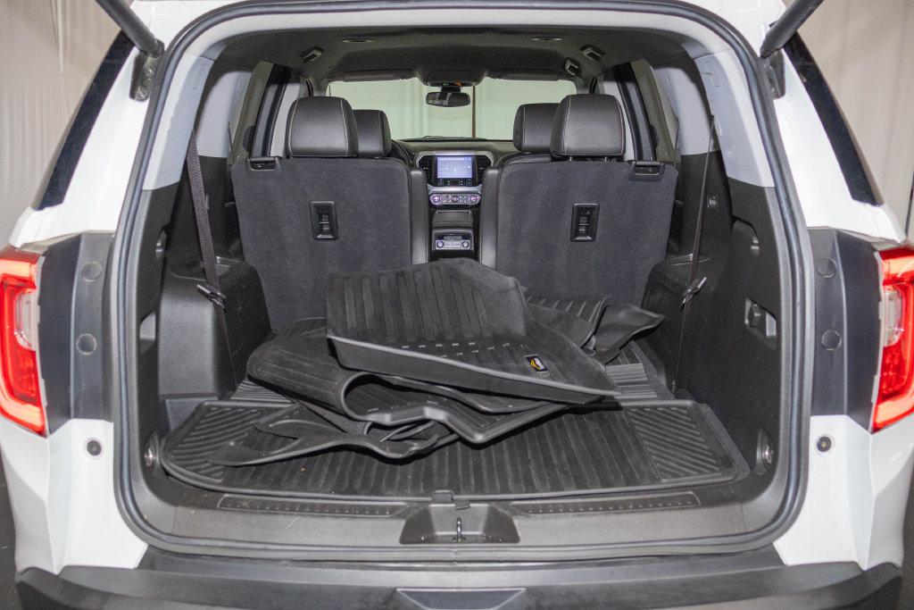 Used 2023 GMC Acadia SLT AWD/4WD image 13